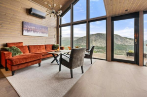 Authentic Cabin Life With Løefjell View